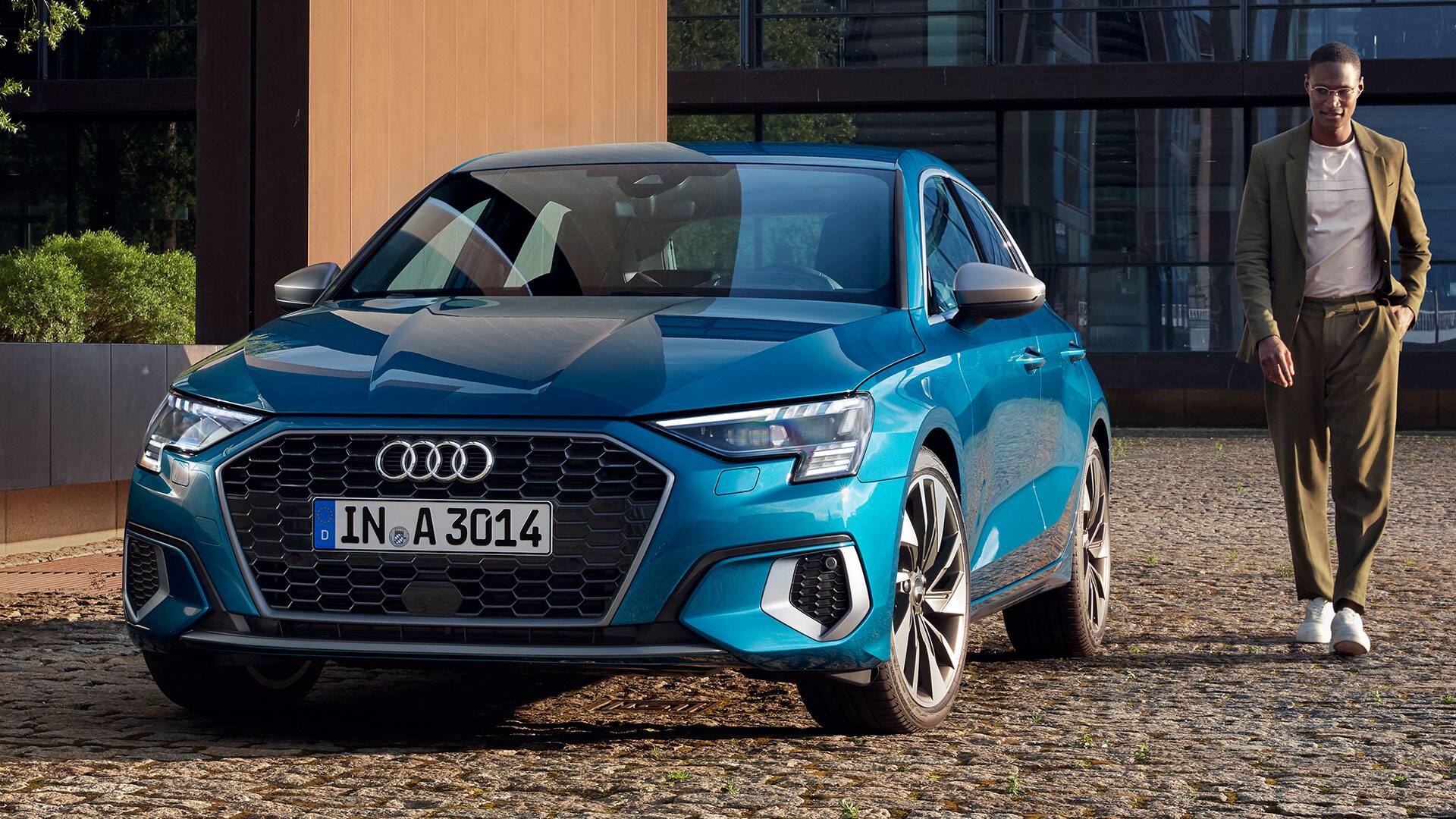 2023 Audi A3 SPORTBACK 35 TFSI MIDNIGHT SERIES LTD