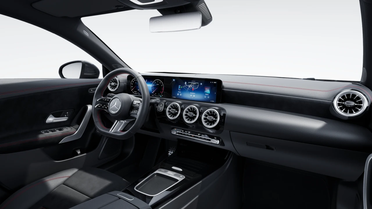 MERCEDES-BENZ CLA 200 AMG