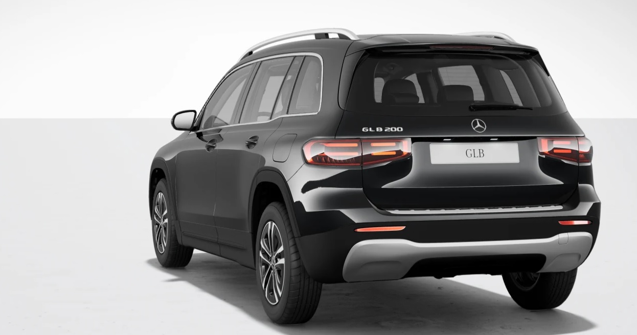 MERCEDES-BENZ GLB 200 AMG