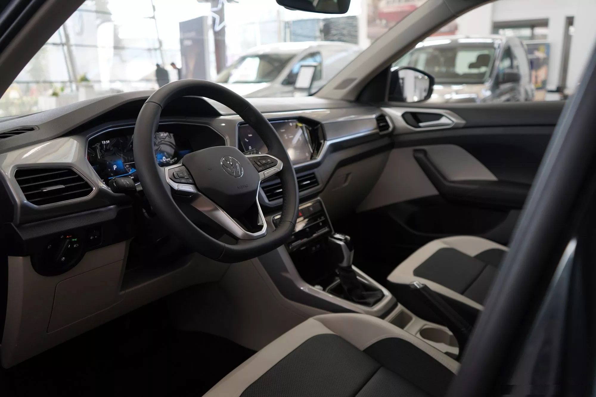 2023 Volkswagen T-CROSS 1.0 L TOPLINE BVA