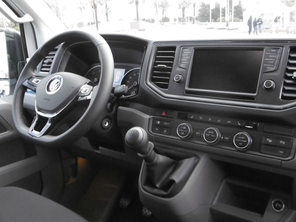 2023 Volkswagen CRAFTER 14.4 M3 L4H3