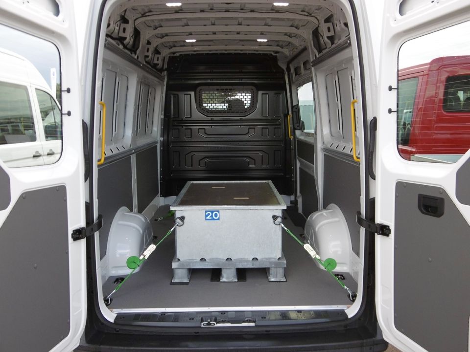 2023 Volkswagen CRAFTER 14.4 M3 L4H3