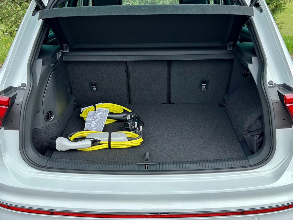 2023 Volkswagen TIGUAN 1.4 L TSI R-LINE