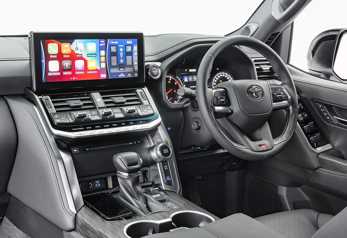 2023 Toyota LAND CRUISER 300 3.3 L V6 BI-TURBO DIESEL 4WD GR-SPORT