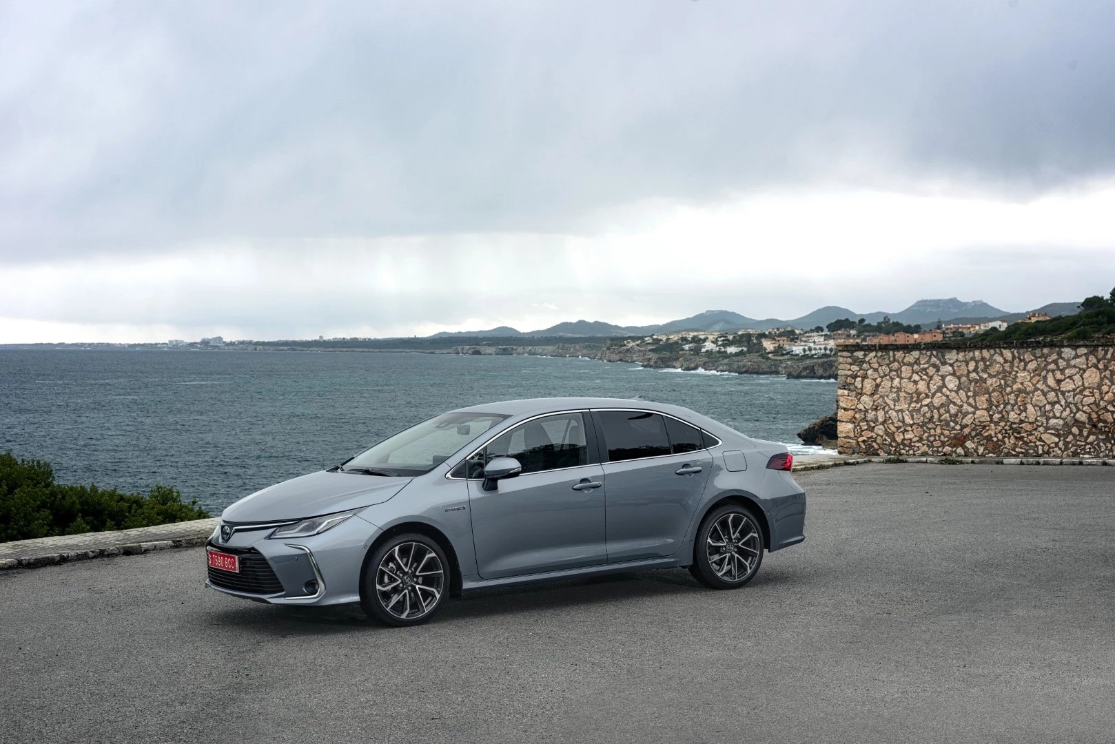 2023 Toyota COROLLA SEDAN 1.8 L HYBRIDE