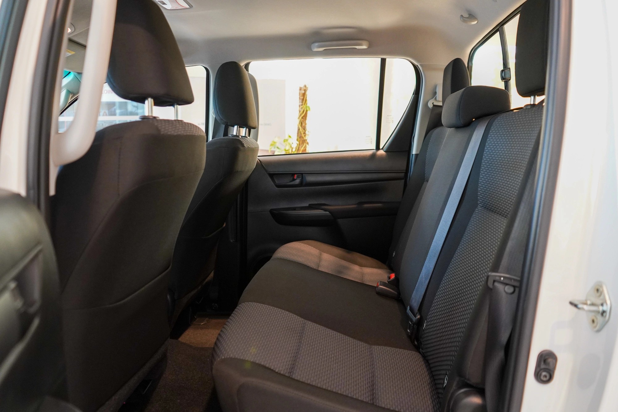 2023 Toyota HILUX 2.4 L DIESEL D-4D 4X4 DOUBLE CABINE