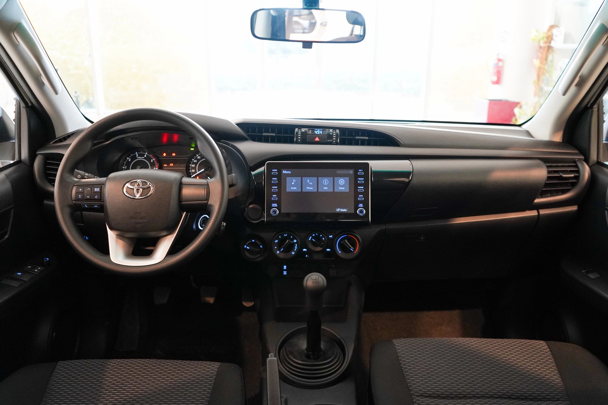 2023 Toyota HILUX 2.4 L DIESEL D-4D 4X4 DOUBLE CABINE