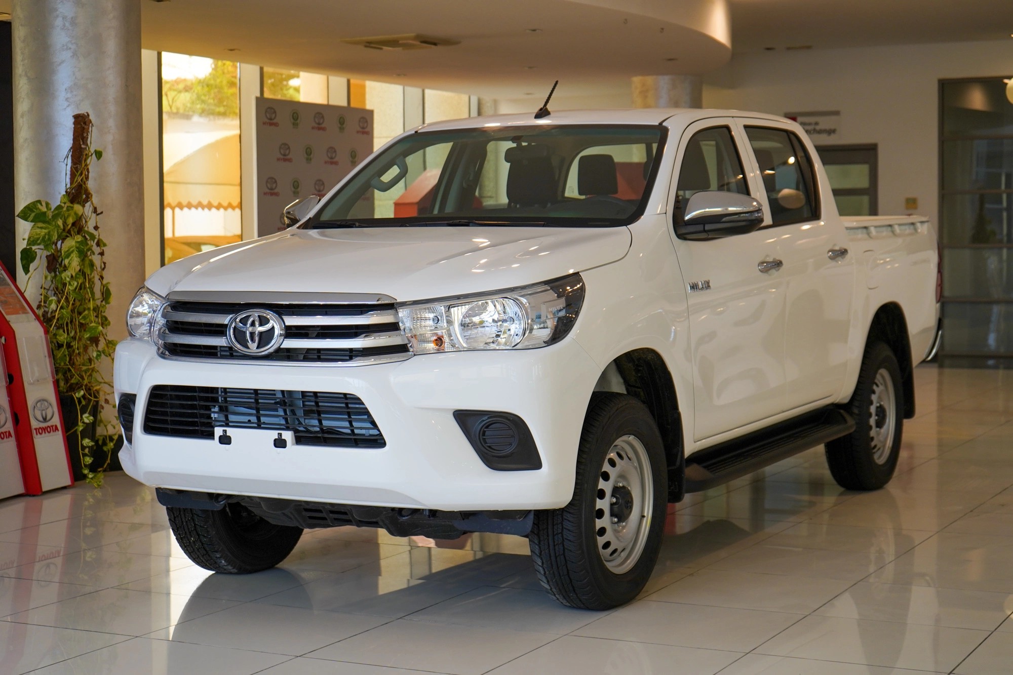 2023 Toyota HILUX 2.4 L DIESEL D-4D 4X4 DOUBLE CABINE