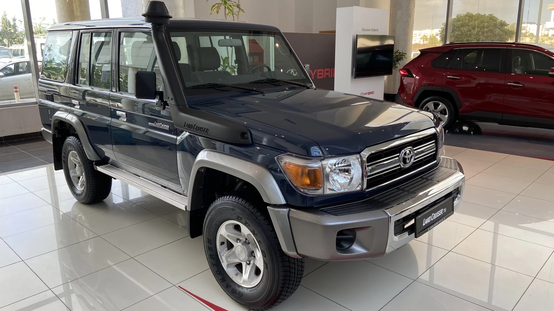 2023 Toyota LAND CRUISER 76