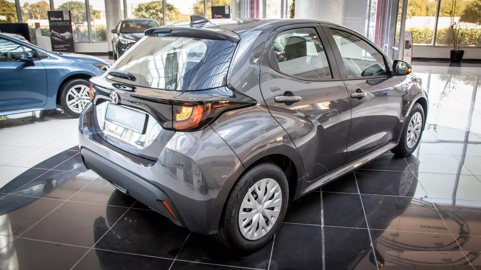 2023 Toyota YARIS 1.0 L VVTI FRANCE