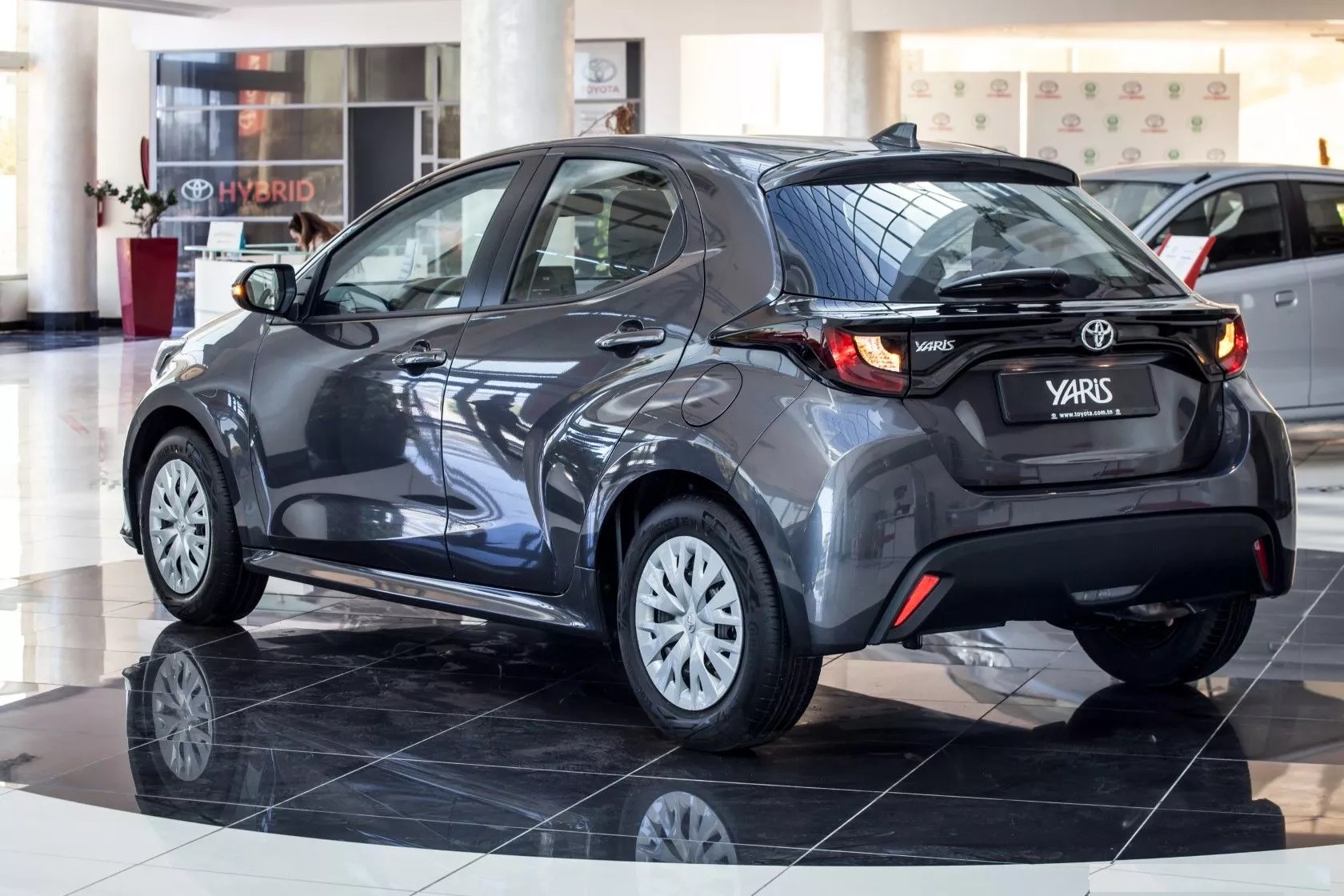 2023 Toyota YARIS 1.0 L VVTI FRANCE