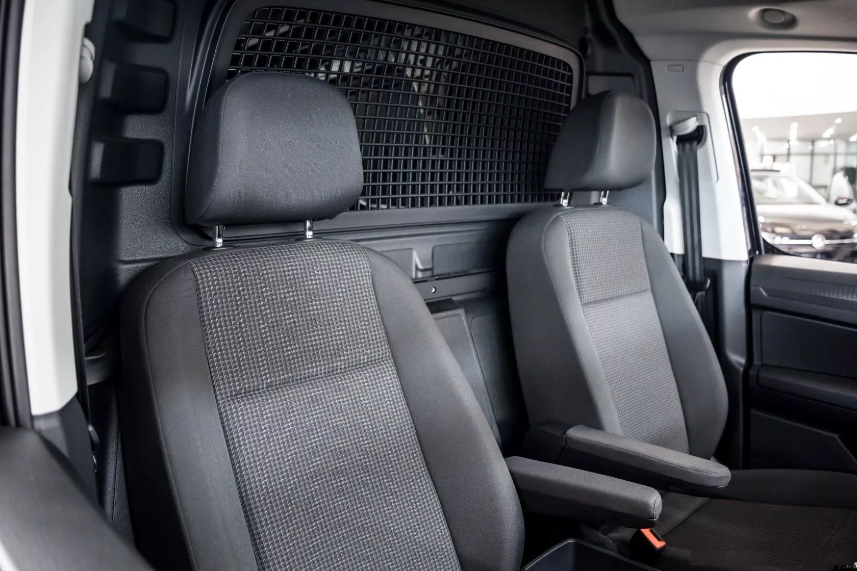 2023 Volkswagen CADDY CARGO 2.0 L TDI BUSINESS