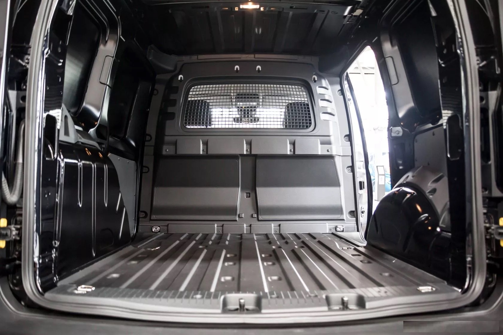 2023 Volkswagen CADDY CARGO 2.0 L TDI BUSINESS