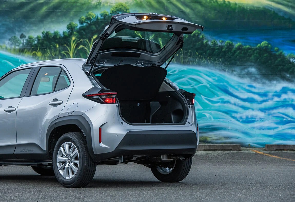 2023 Toyota YARIS CROSS HYBRIDE 1.5 L CVT