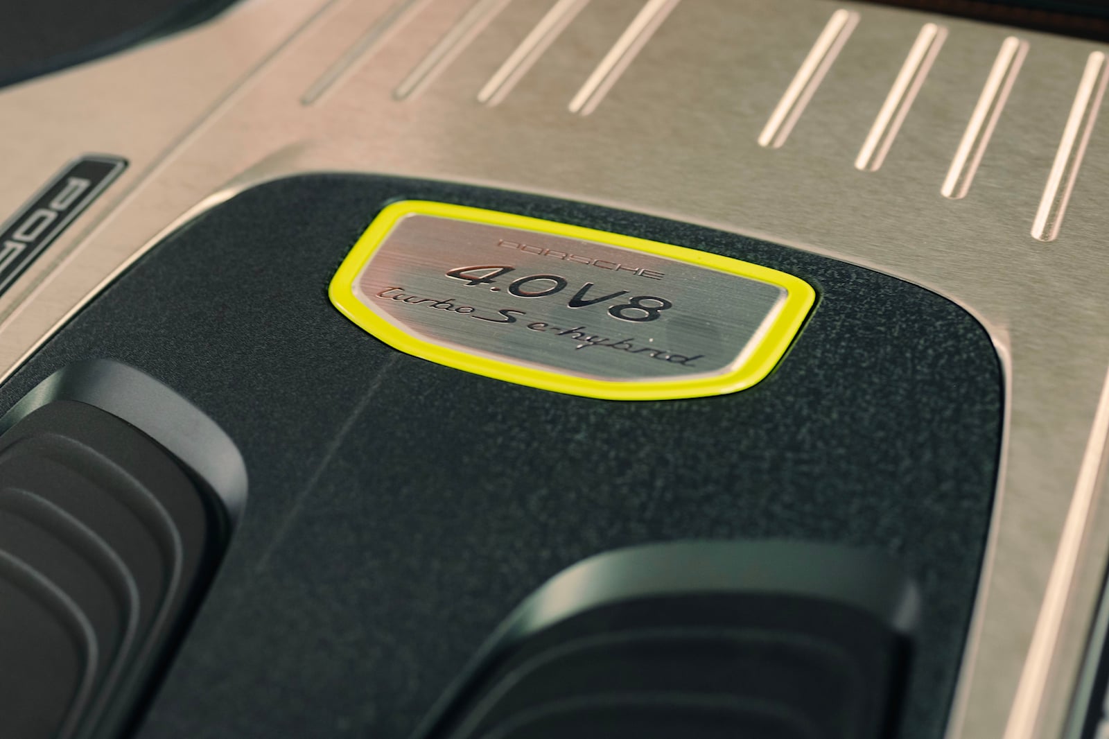 2024 Porsche Panamera Turbo E-Hybrid