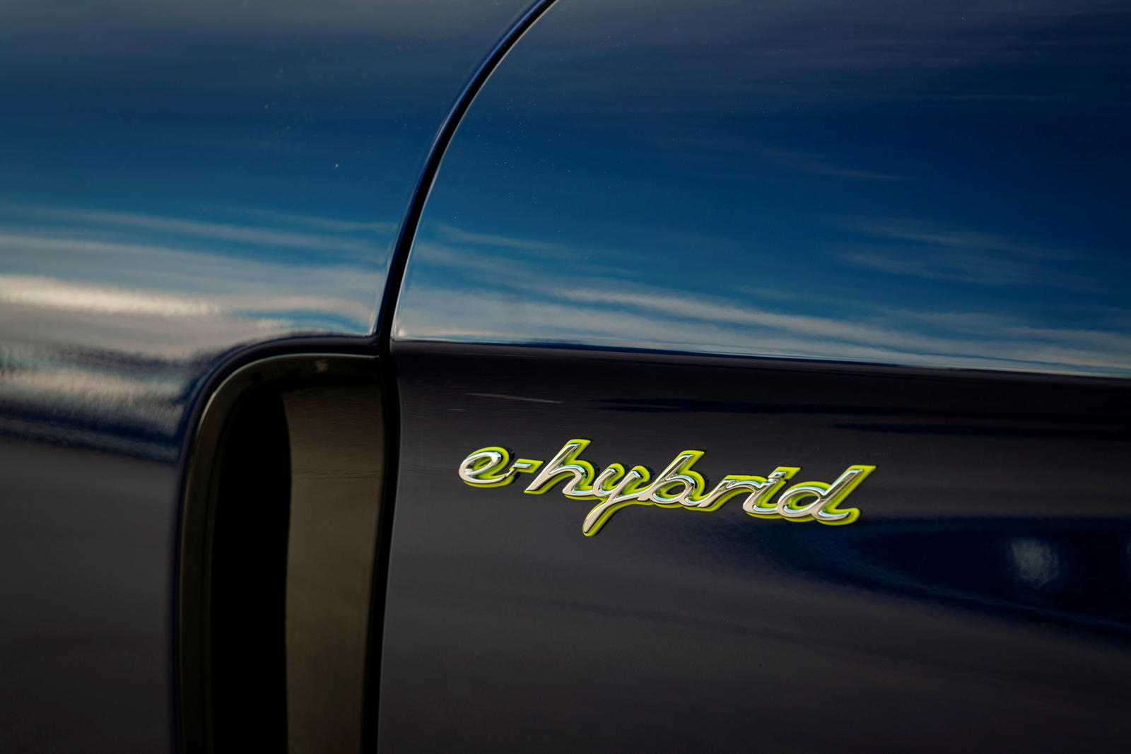 2024 Porsche Panamera Turbo E-Hybrid