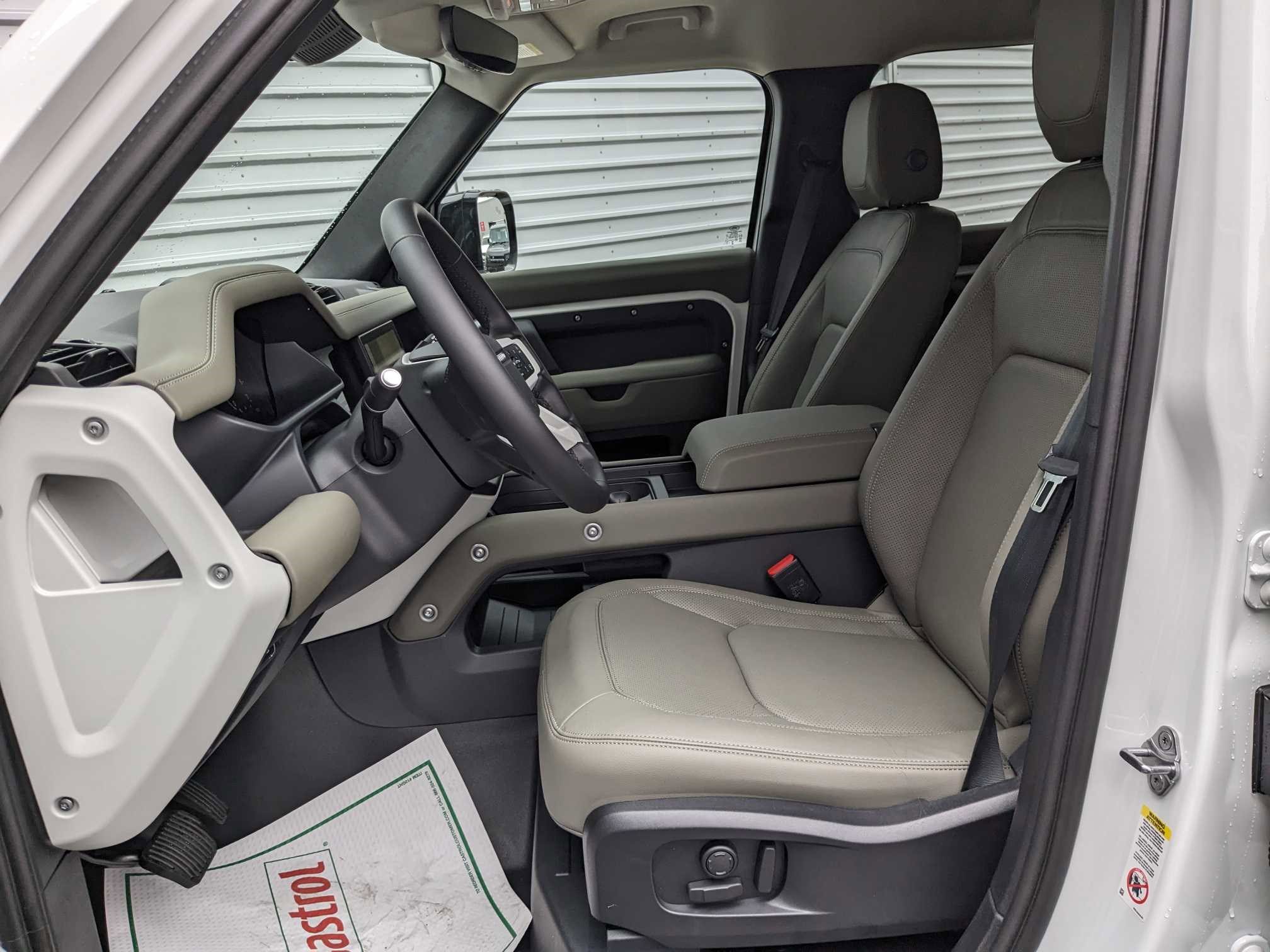 2024 Land Rover DEFENDER 110 2.0 L P300 S