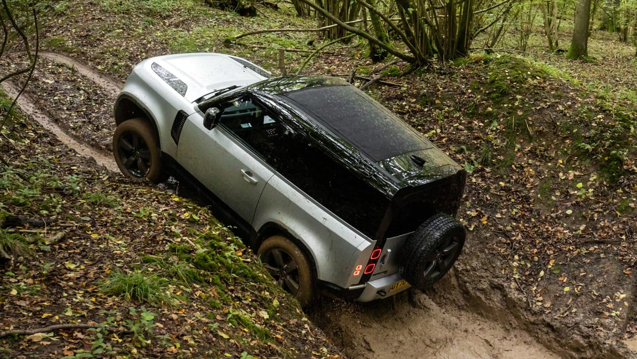 2023 Land Rover DEFENDER 90 2.0 L P300 SE