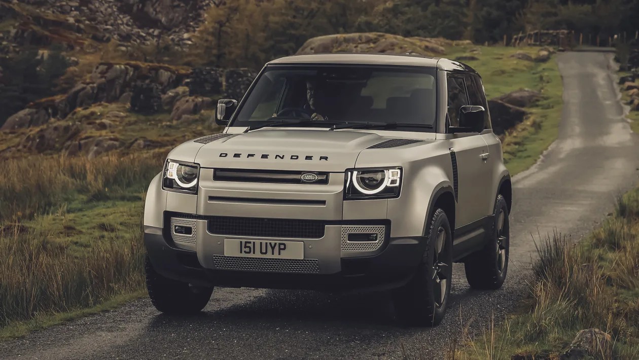 2023 Land Rover DEFENDER 90 2.0 L P300 SE