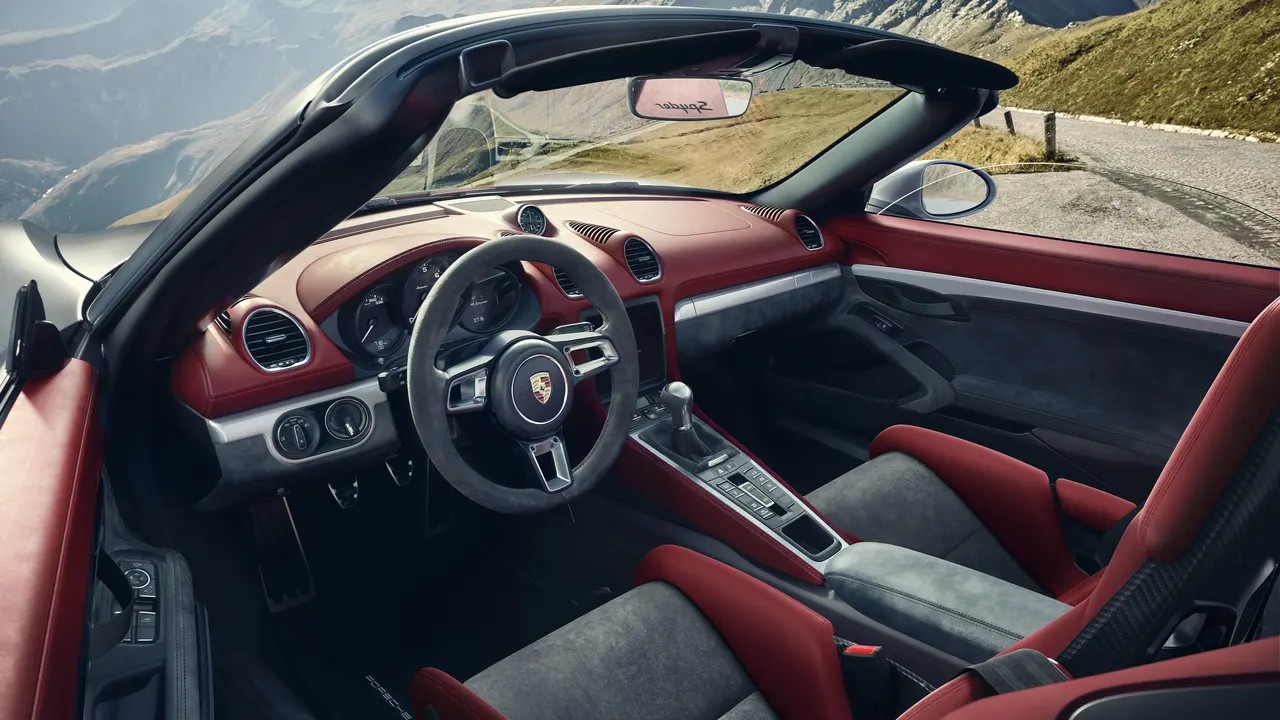 2024 Porsche 718 Spyder