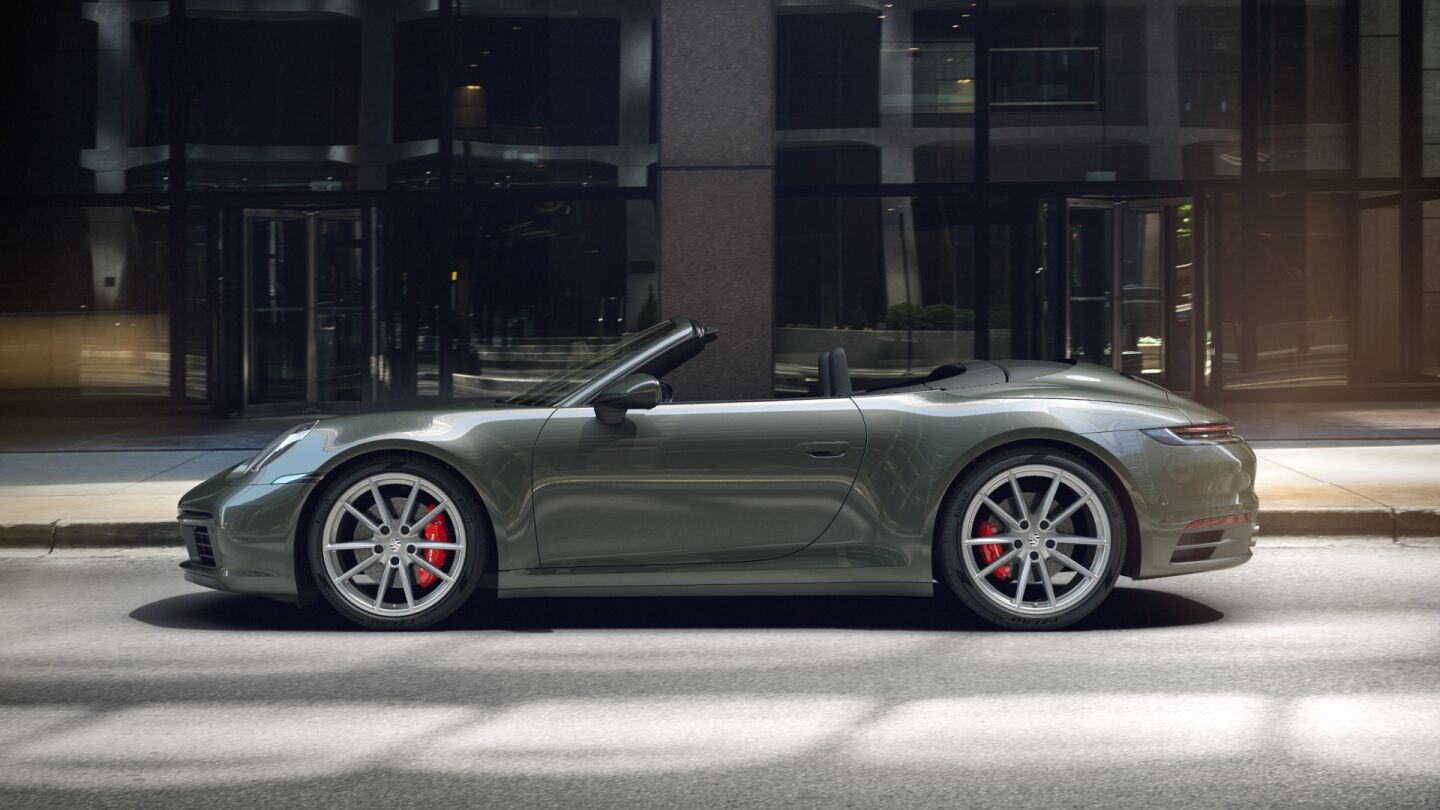 2024 Porsche 911 Carrera 4S Cabriolet
