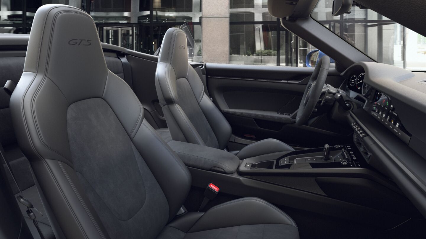 2024 Porsche 911 Carrera GTS Cabriolet