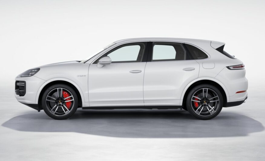 2024 Porsche Cayenne Turbo E-Hybrid
