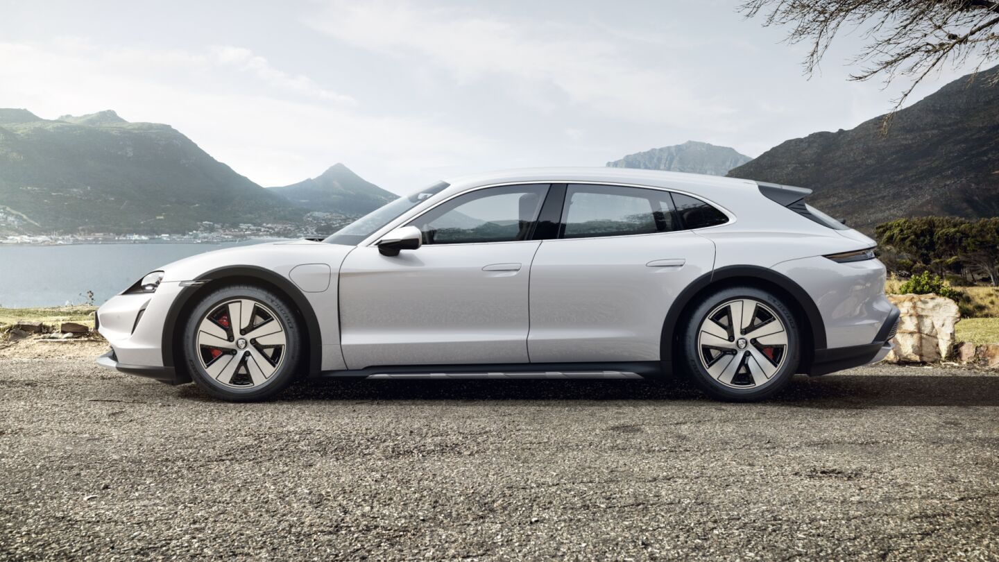 2024 Porsche Taycan 4S Cross Turismo