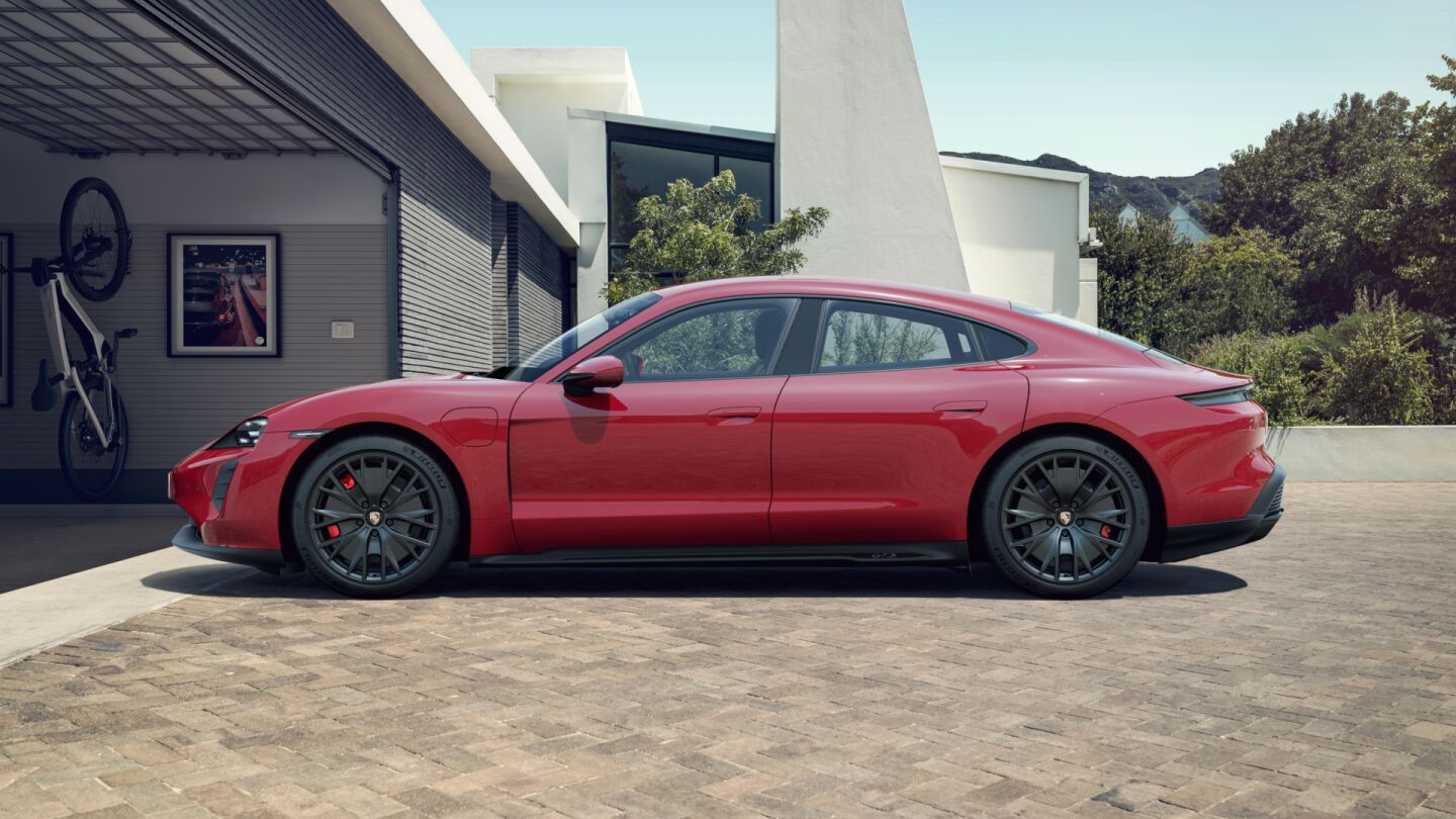 2024 Porsche Taycan GTS