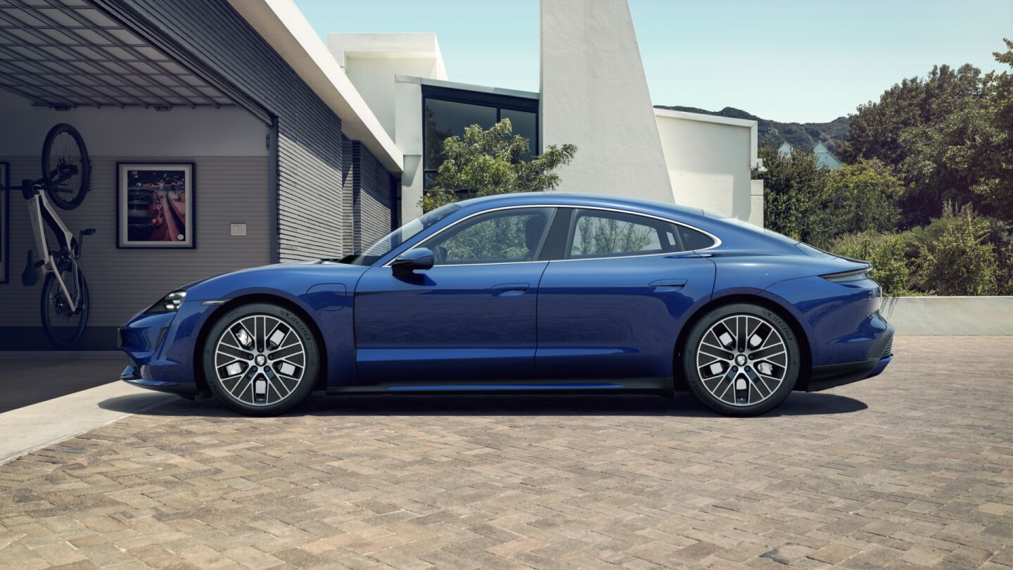 2024 Porsche Taycan Turbo