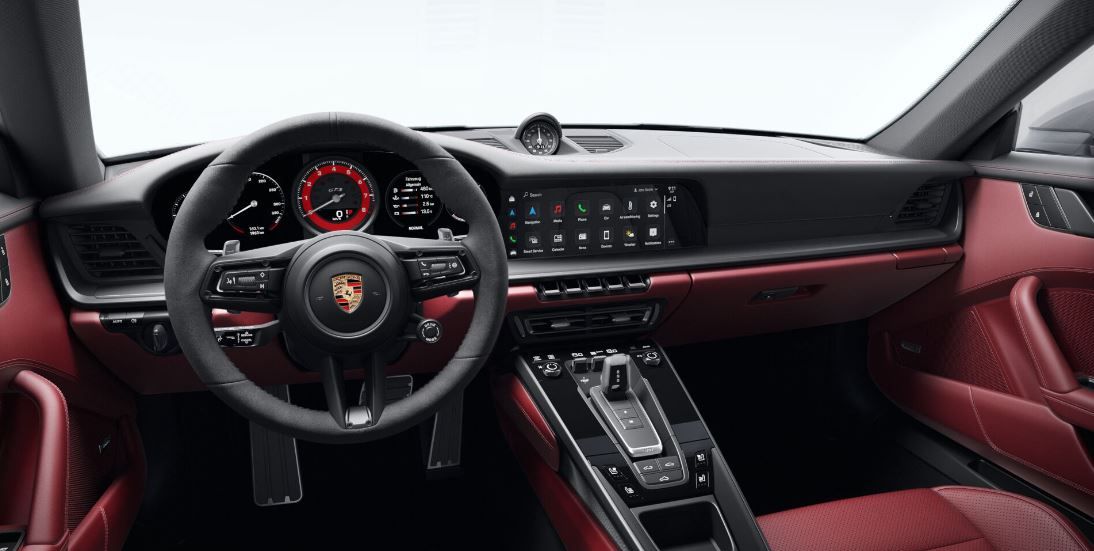 2024 Porsche 911 Carrera 4 GTS