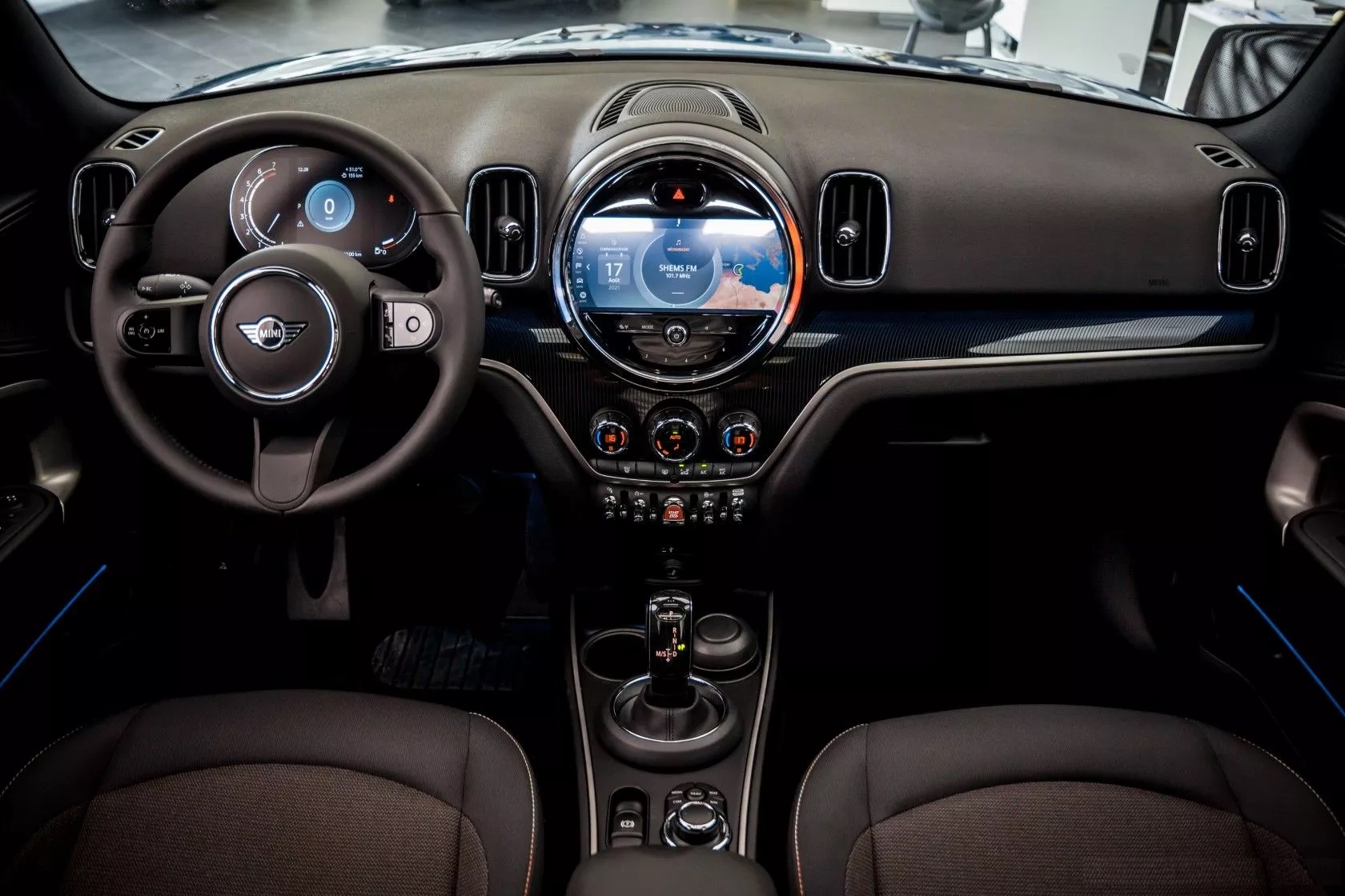 2024 Mini COUNTRYMAN ONE PACK FUNNY