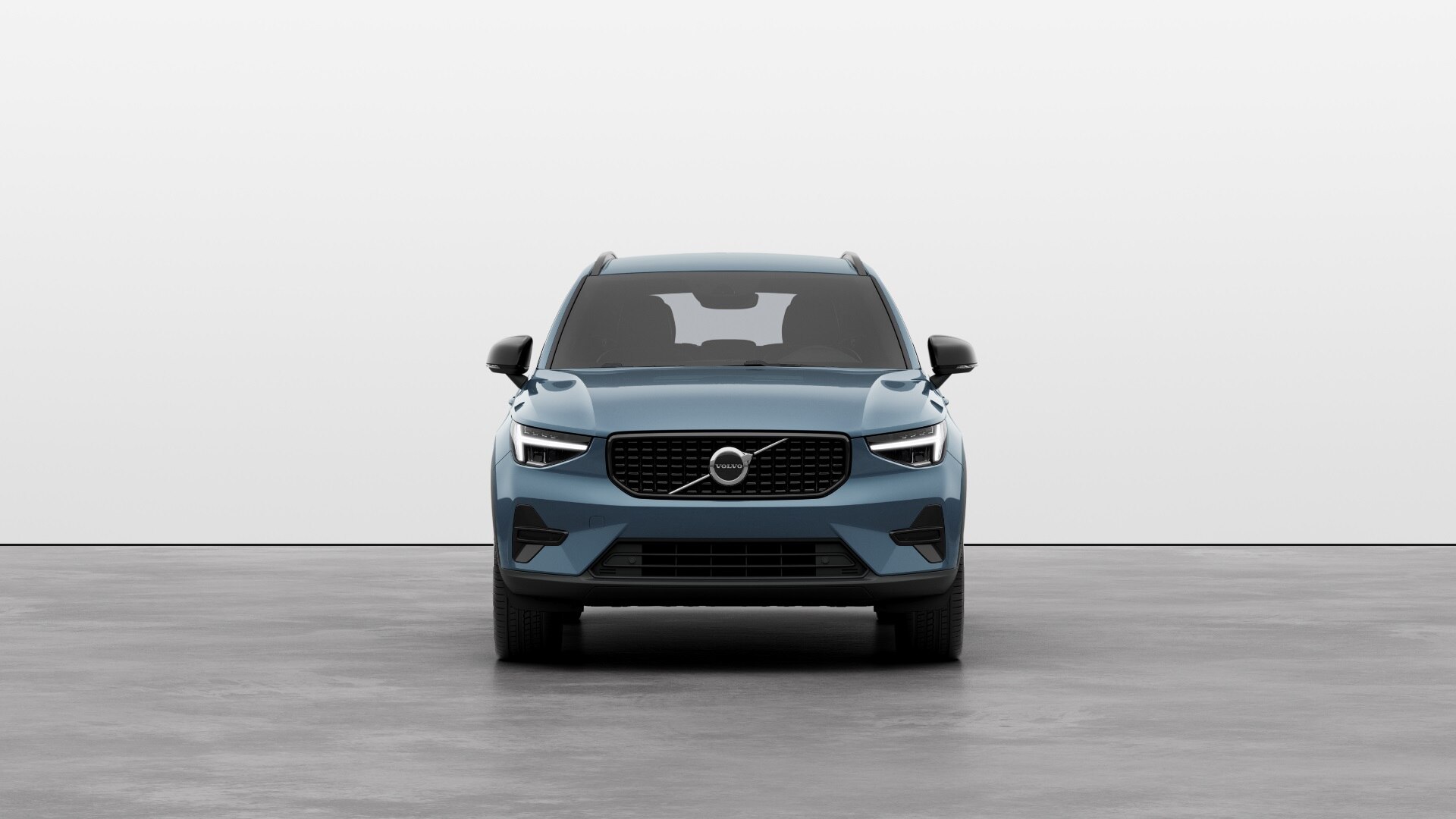 2024 Volvo XC40 Plus B3 Dark Theme