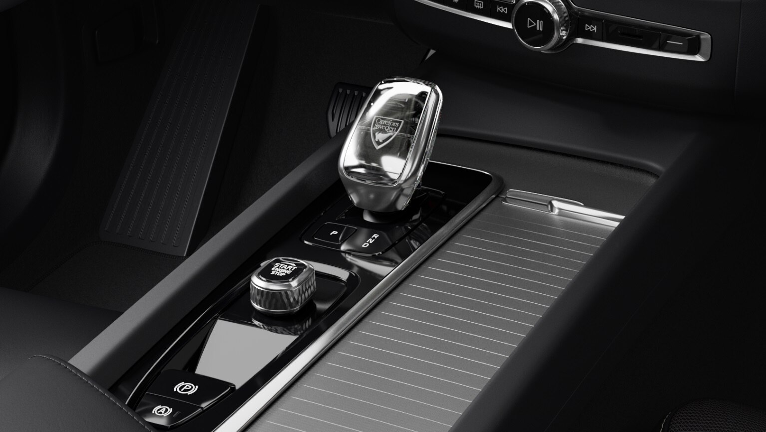 2024 Volvo XC60 Ultimate B5 AWD Black Edition