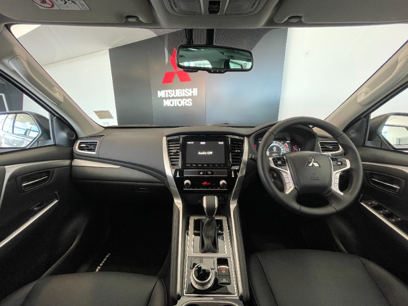 2024 Mitsubishi PAJERO SPORT BUSINESS