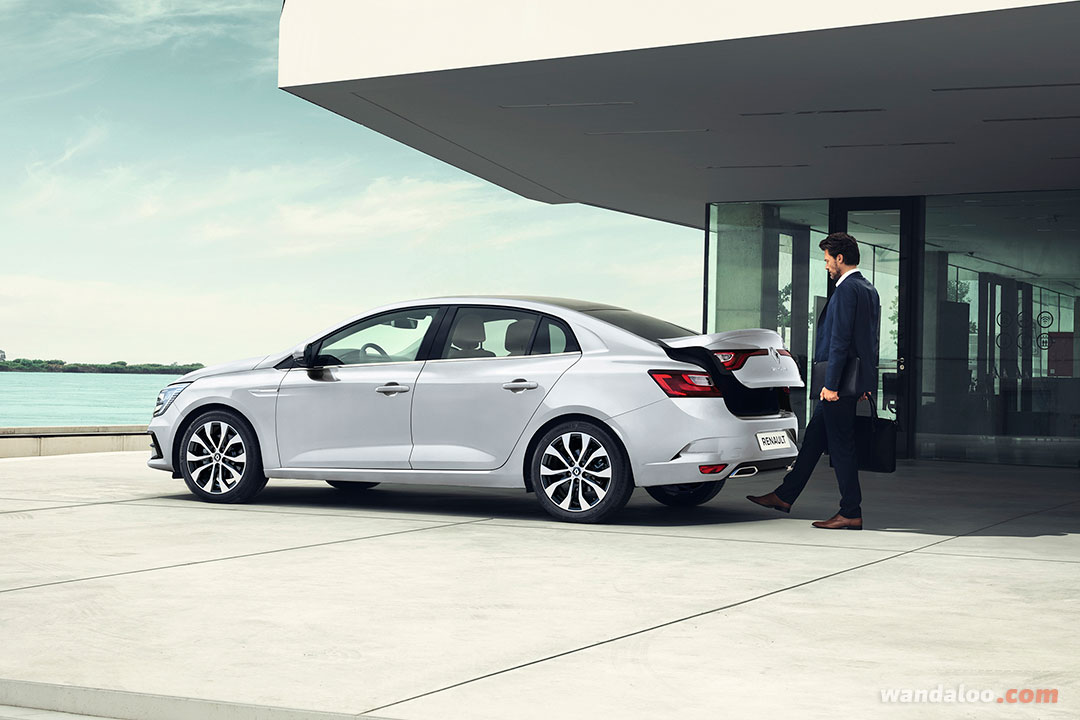 2024 Renault MEGANE SEDAN TCE 140 BVA