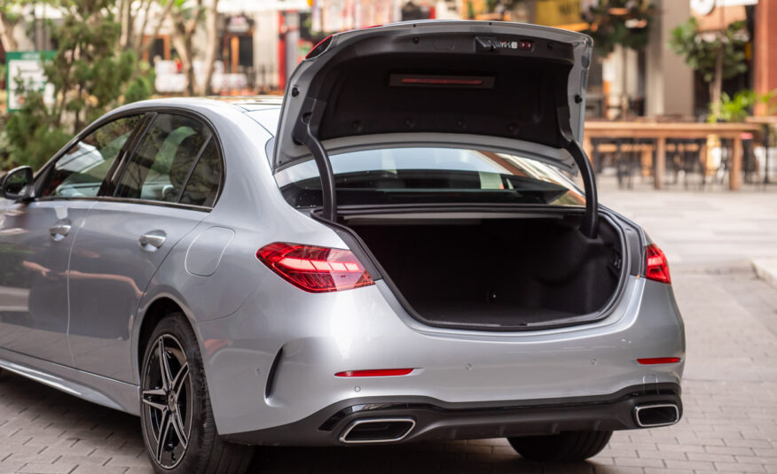 2025 Mercedes-Benz CLASSE C PLUG-IN HYBRIDE 350E AMG +