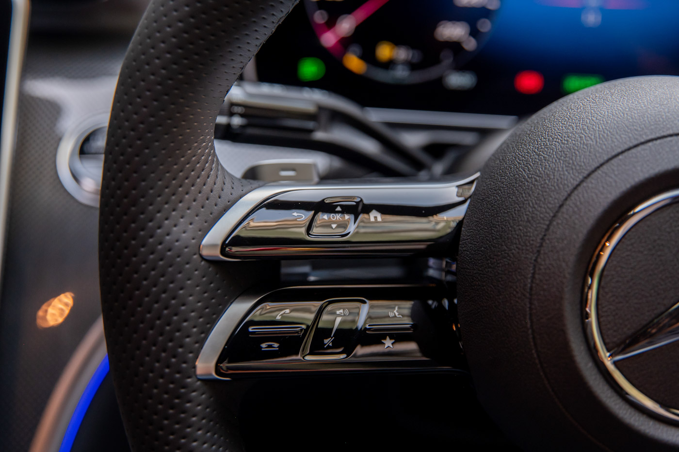 2025 Mercedes-Benz CLASSE C PLUG-IN HYBRIDE 350E AMG +