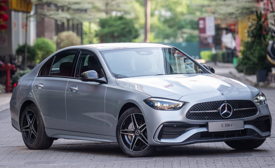 2025 Mercedes-Benz CLASSE C PLUG-IN HYBRIDE 350E AMG +