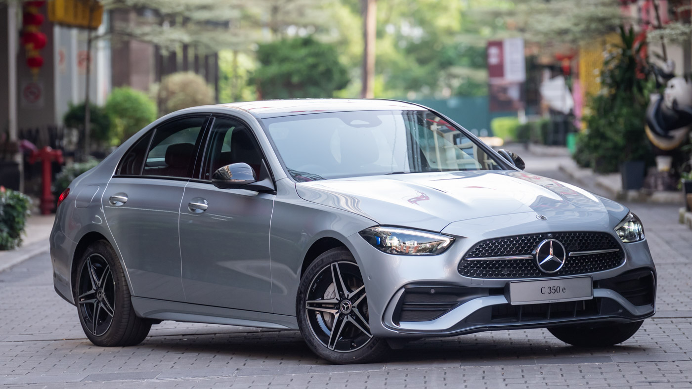 2025 Mercedes-Benz CLASSE C PLUG-IN HYBRIDE 350E AMG +