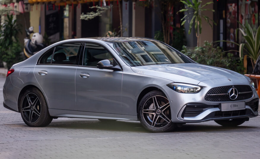 2025 Mercedes-Benz CLASSE C PLUG-IN HYBRIDE 350E AMG +