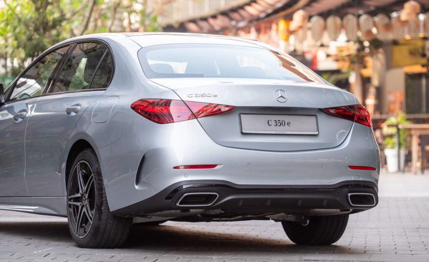 2025 Mercedes-Benz CLASSE C PLUG-IN HYBRIDE 350E AMG +