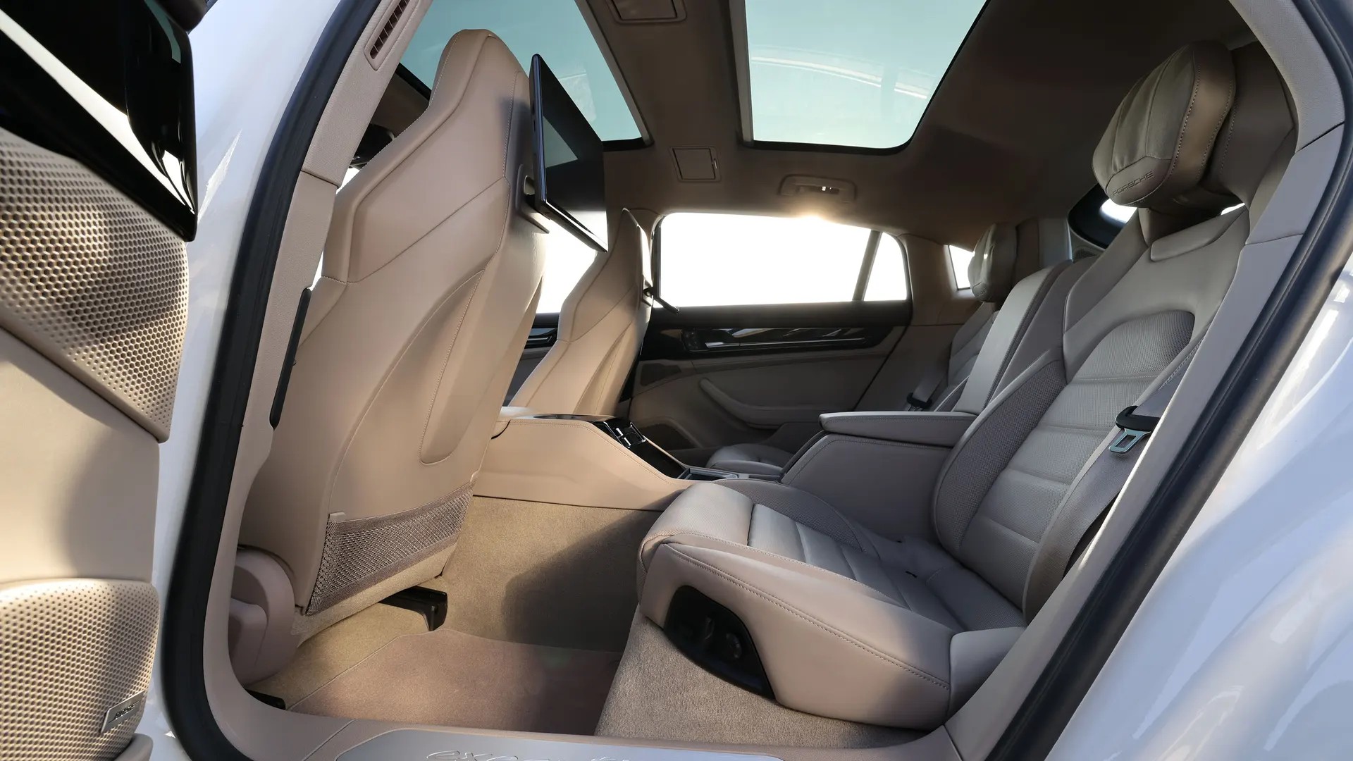 2024 Porsche Panamera 4 E-Hybrid Executive