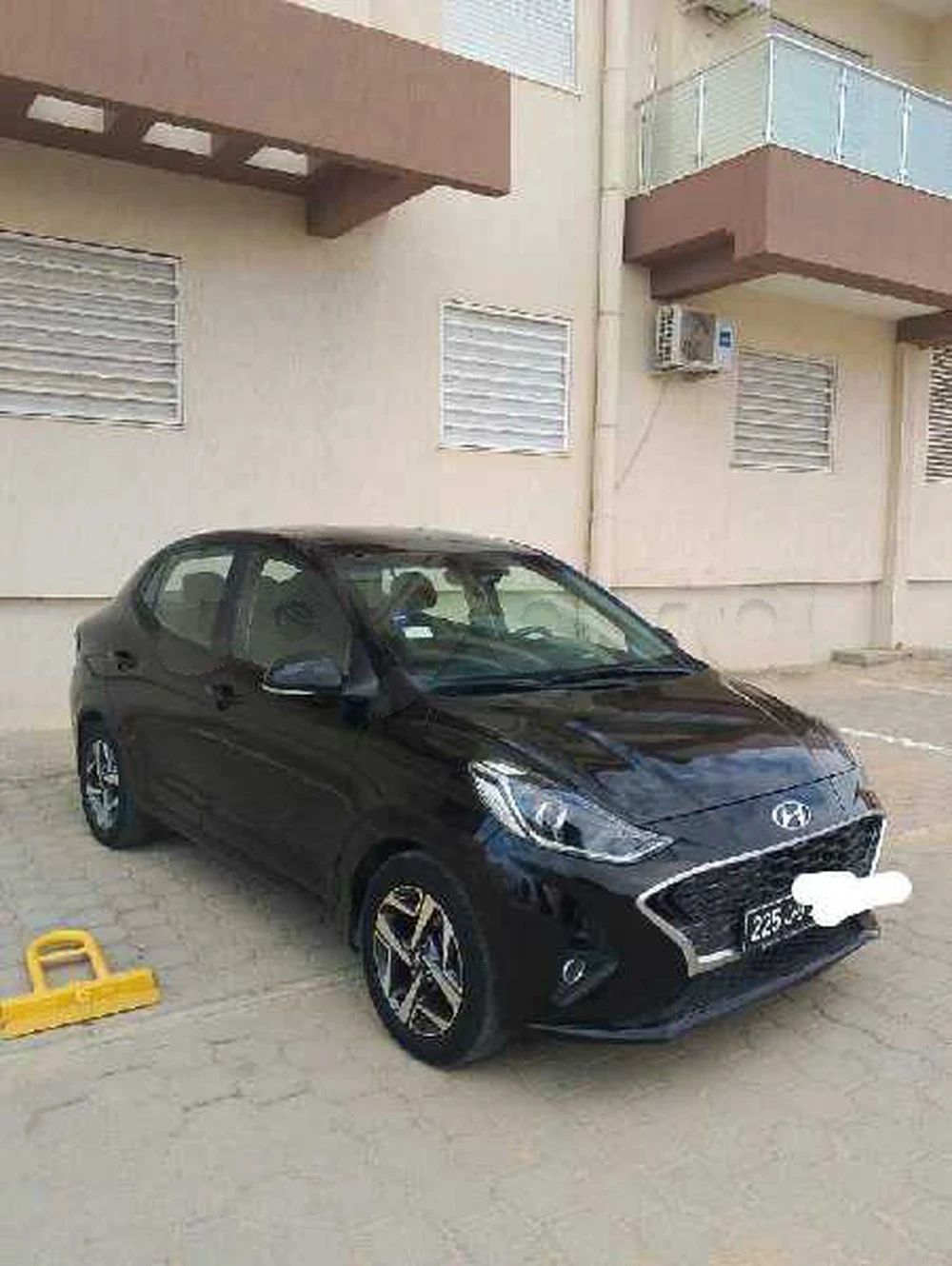 2022  Hyundai  Grand i10