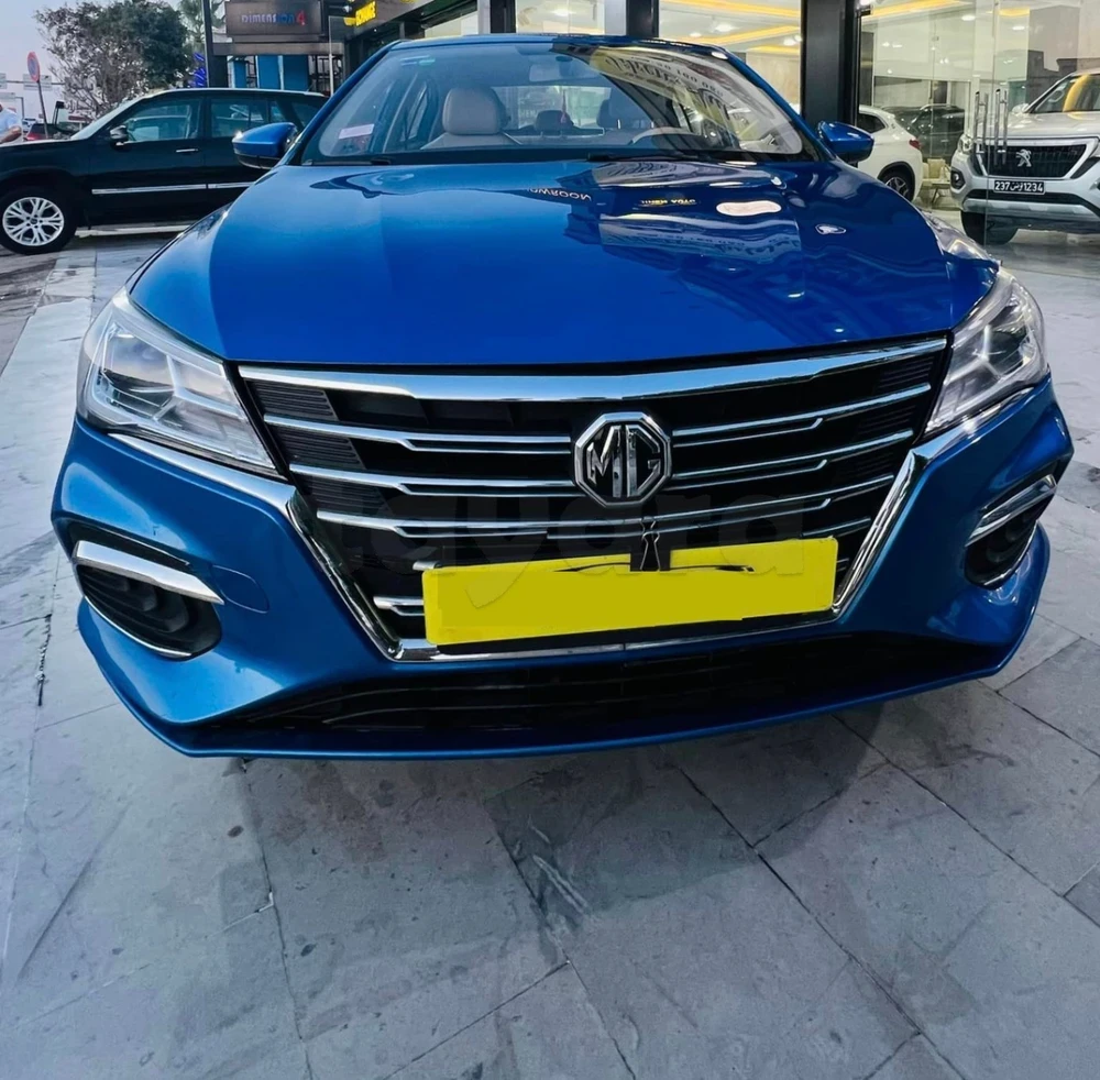 2022  MG  5