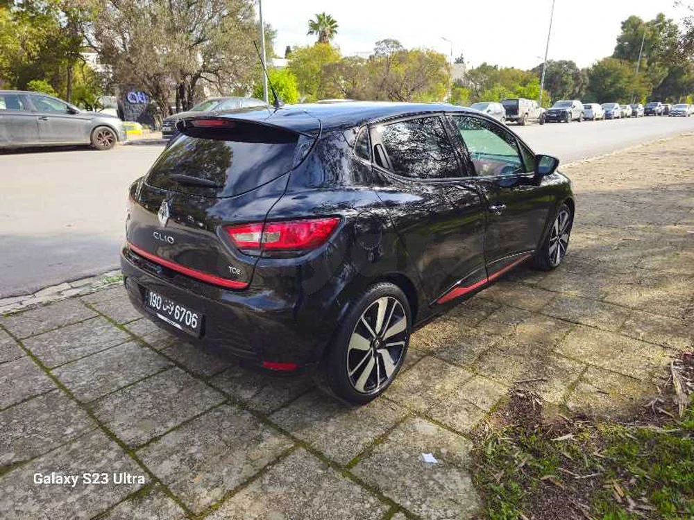 2016  Renault  Clio