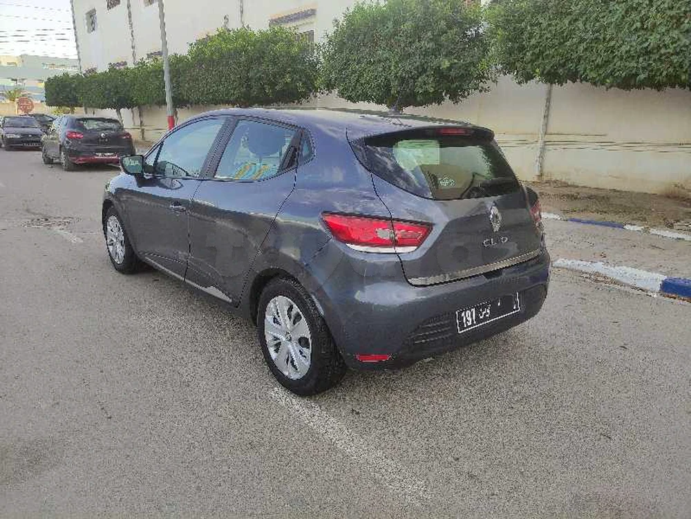 2017  Renault  Clio