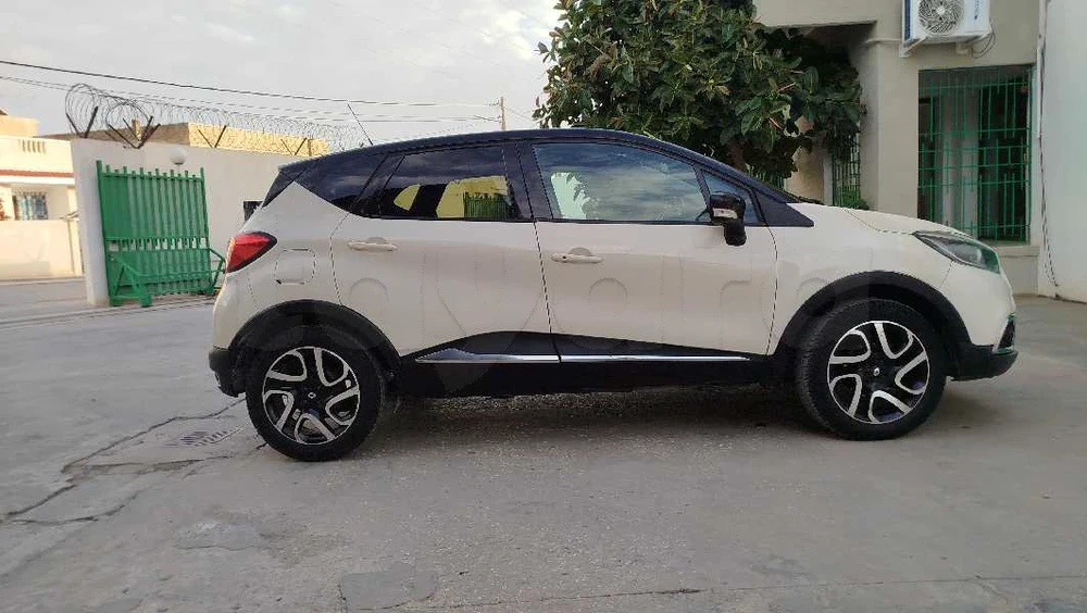 2016  Renault  Capture
