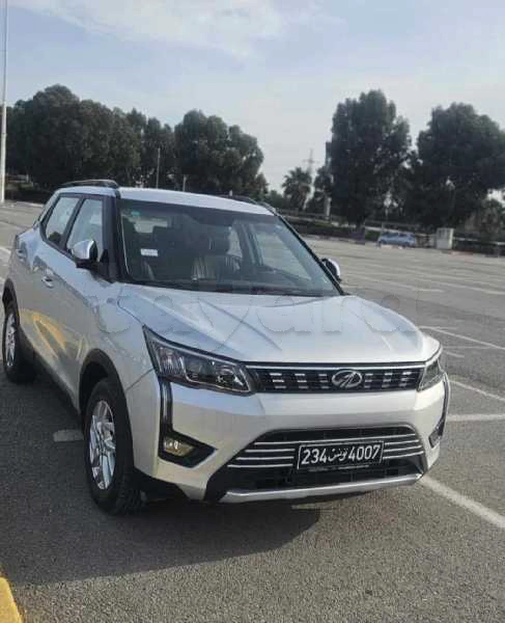 2023  Mahindra  Hover