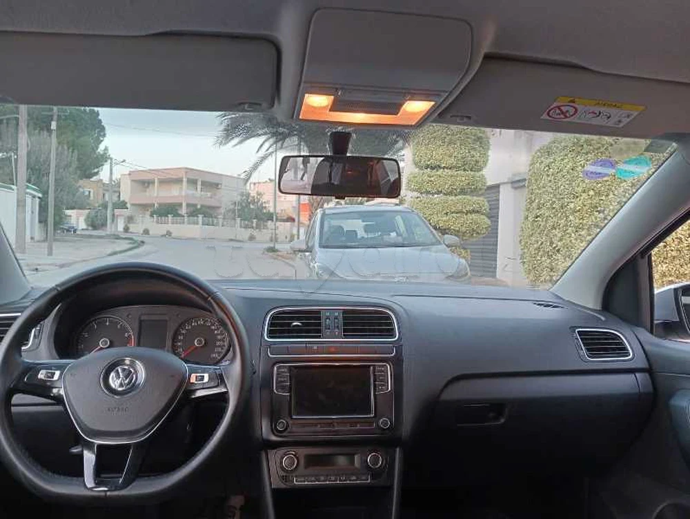 2022  Volkswagen  Polo